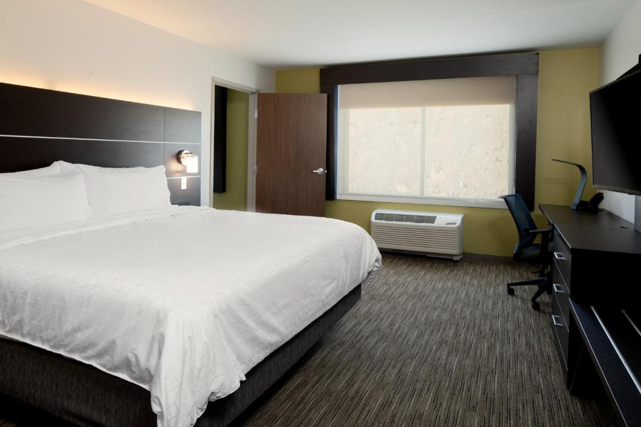 Holiday Inn Express & Suites - Bullhead City By Ihg Екстер'єр фото